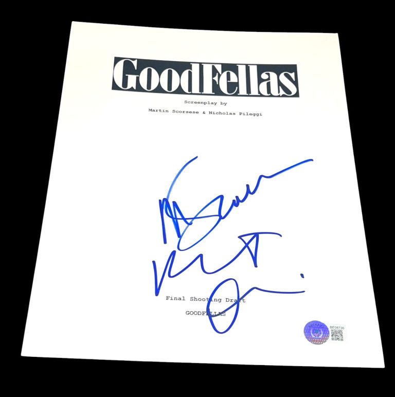 MARTIN SCORSESE ROBERT DENIRO SIGNED MOVIE SCRIPT GOODFELLAS BECKETT BAS COA X3