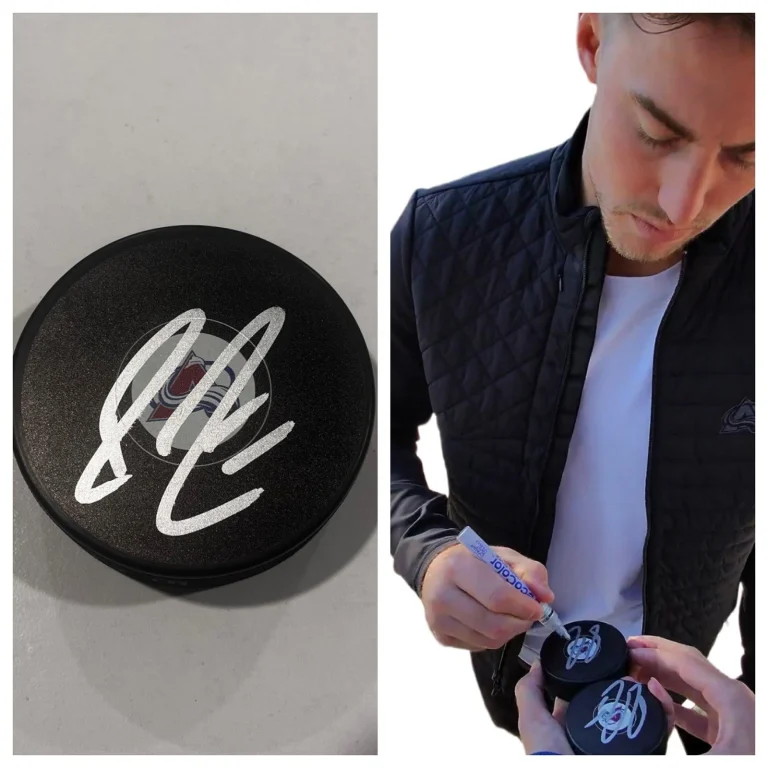 ROSS COLTON SIGNED COLORADO AVALANCHE HOCKEY PUCK W/ CASE COA
