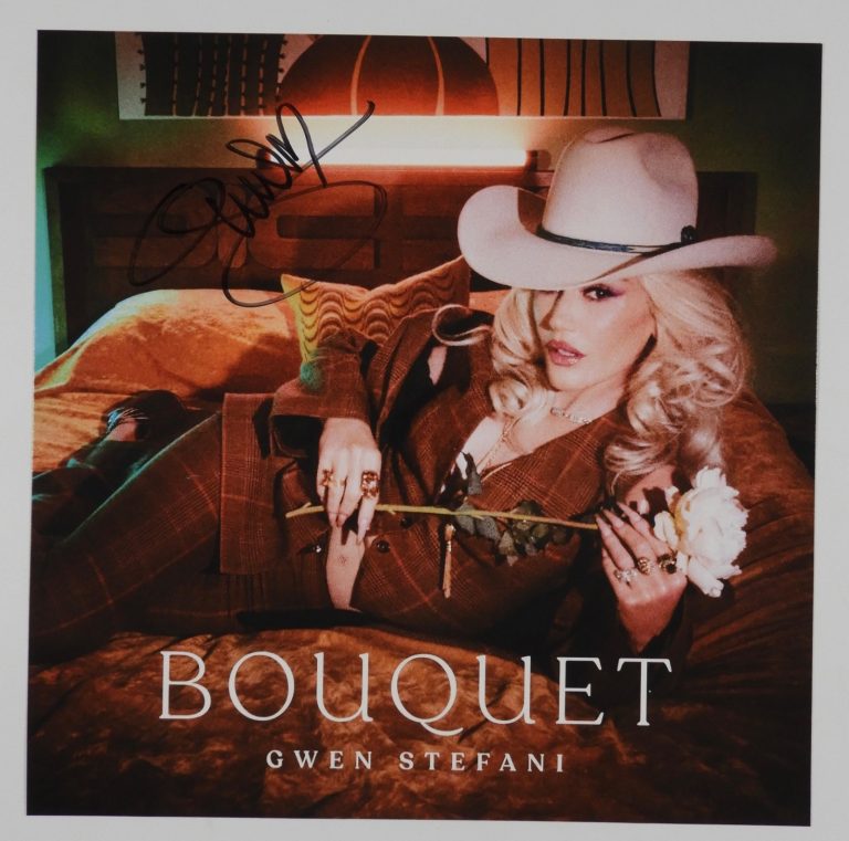 Gwen Stefani w Autograph Signed 11
