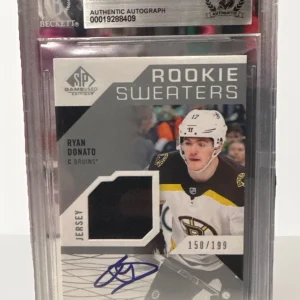 Ryan Donato signed Bruins 18-19 UD SP Rookie Jersey Card Beckett 150/199