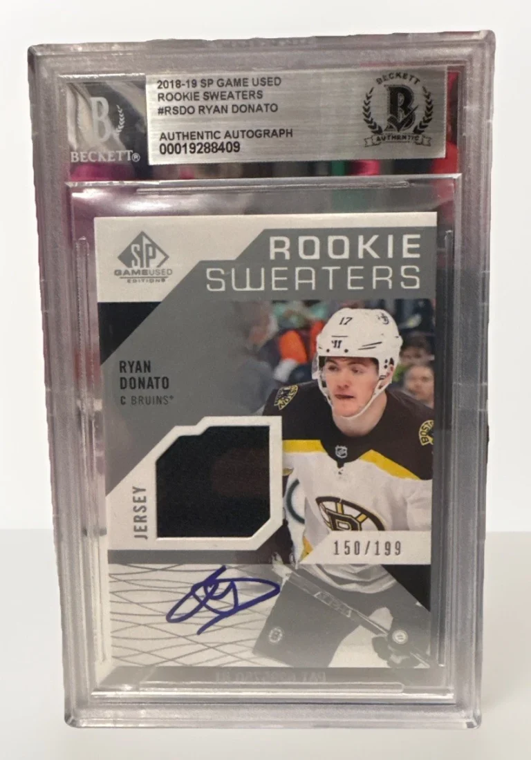 Ryan Donato signed Bruins 18-19 UD SP Rookie Jersey Card Beckett 150/199