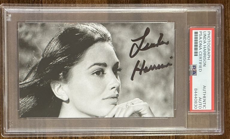 LINDA HARRISON PLANET OF THE APES NOVA AUTOGRAPH PSA DNA SIGNED PHOTOGRAPH