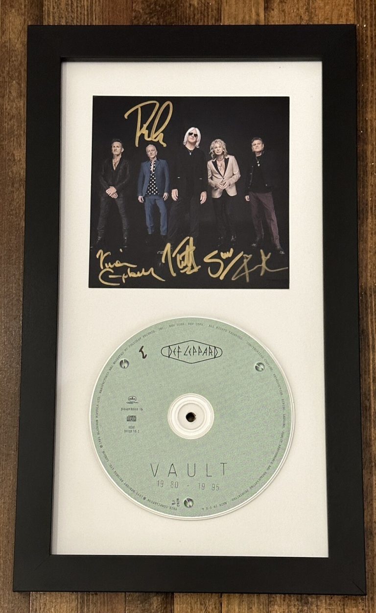 DEF LEPPARD FULL BAND SIGNED AUTOGRAPHED FRAMED PHOTOGRAPH + HITS CD BECKETT BAS