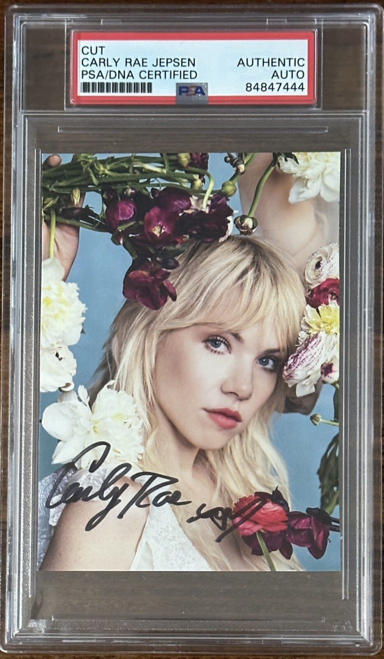Carly Rae Jepsen Loneliest Time Signed Picture Photograph Autograph PSA DNA COA