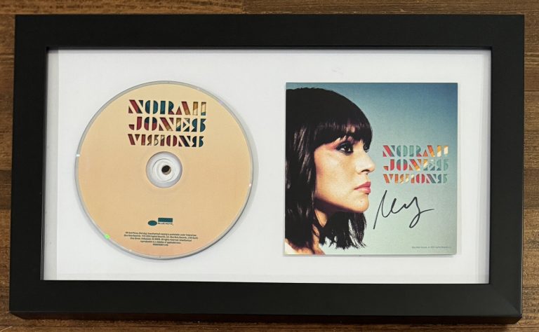 Norah Jones Visions CD & SIGNED AUTOGRAPH ART CARD PHOTOGRAPH FRAMED PSA DNA COA