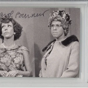 SIGNED CAROL BURNETT SHOW PHOTOGRAPH PSA DNA COA CERTIFIED AUTHENTIC AUTOGRAPH