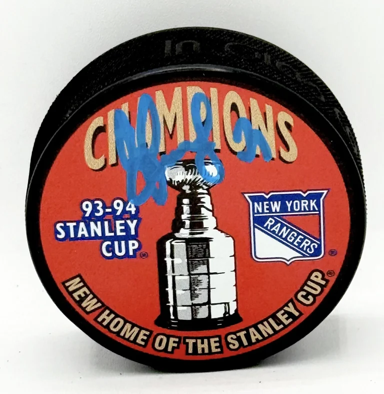 Sergei Zubov signed New York Rangers 1994 Stanley Cup Champs Puck Beckett Witnes
