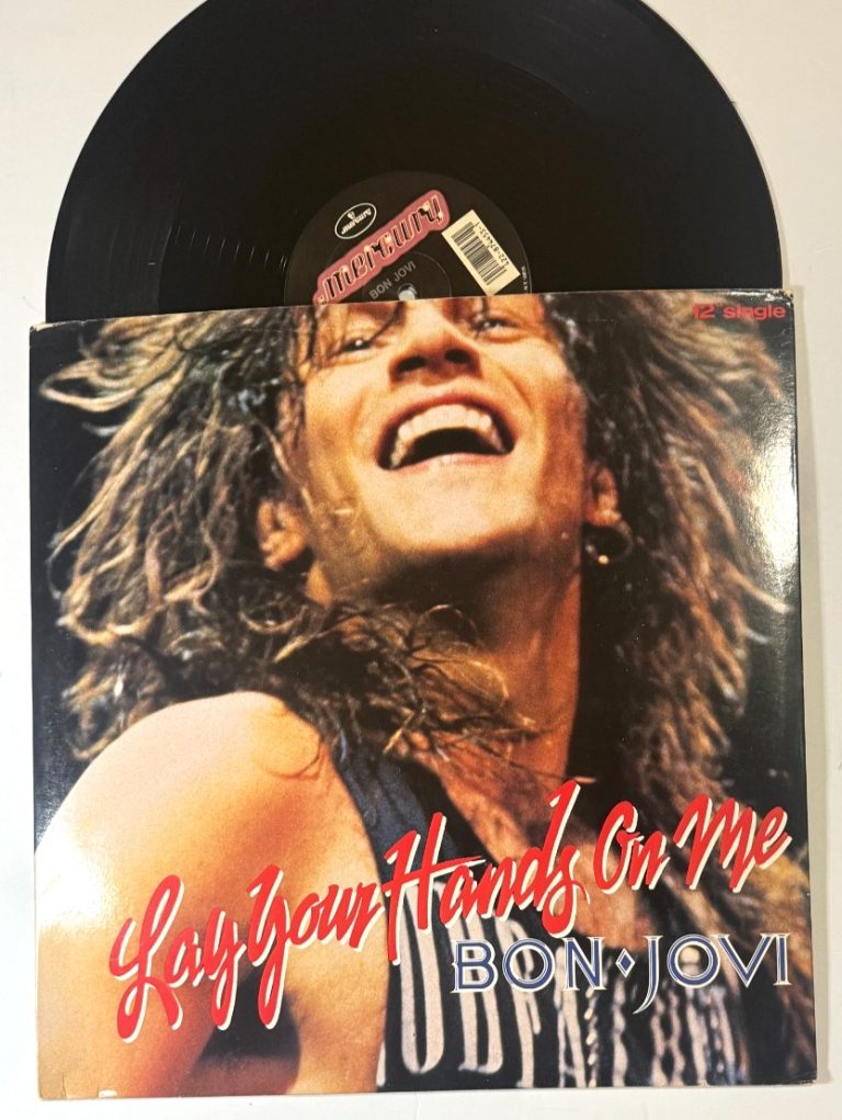 BON JOVI Lay Your Hands on Me / Runaway 12