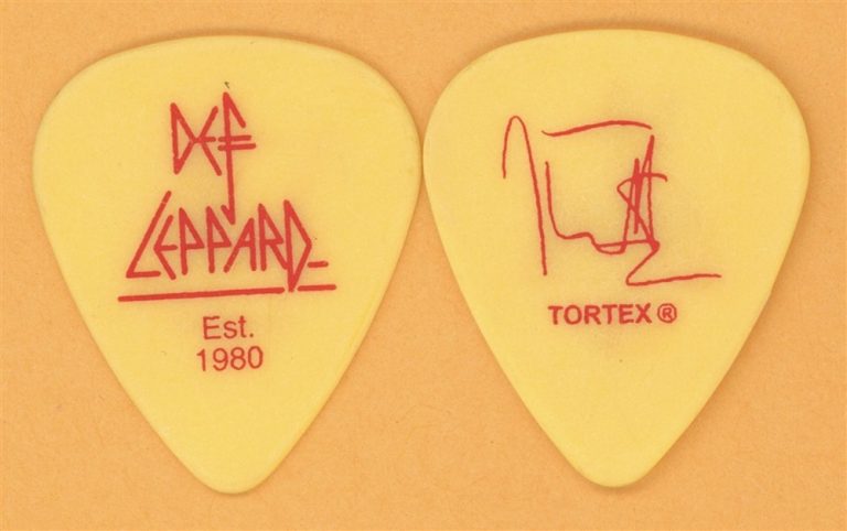 Def Leppard Joe Elliott Vintage Guitar Pick - 2006 Yeah! Tour