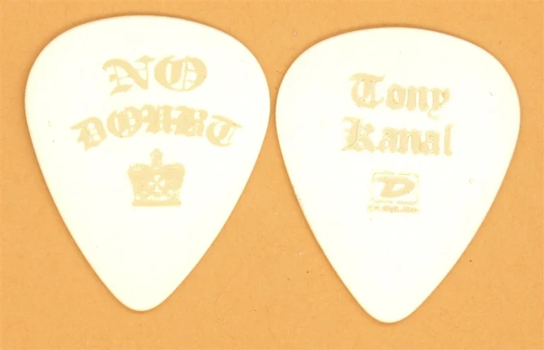 No Doubt Tony Kanal Vintage Guitar Pick - 2004 Tour