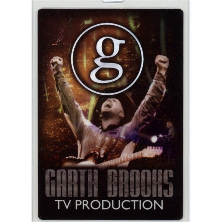 Garth Brooks 2006 The Entertainer Concert Tour Laminated Backstage Pass