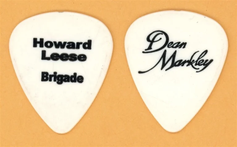 Heart Howard Leese Vintage Guitar Pick - 2006 Brigade Tour