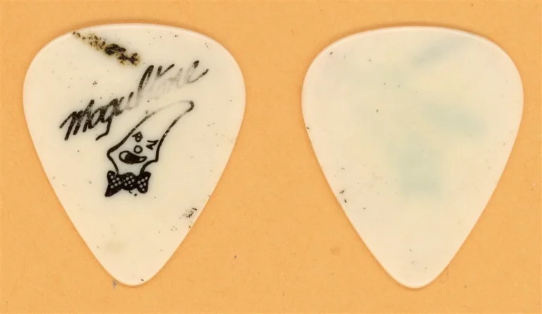 ZZ TOP DUSTY HILL VINTAGE TOUR GUITAR PICK – USED COLLECTIBLE MEMORABILIA