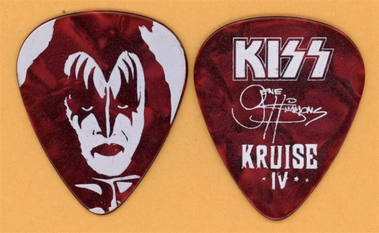 KISS Gene Simmons Vintage Guitar Pick - 2014 Kruise IV Tour