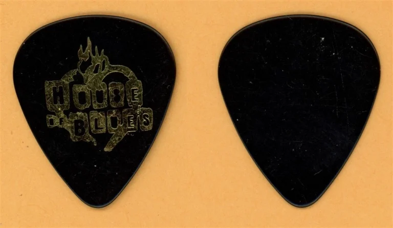 House of Blues Vintage Tour Guitar Pick