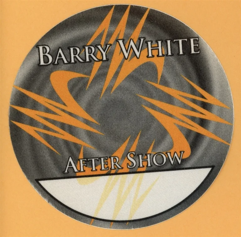 BARRY WHITE 1995 ICON CONCERT TOUR AFTER SHOW BACKSTAGE PASS COLLECTIBLE MEMORABILIA