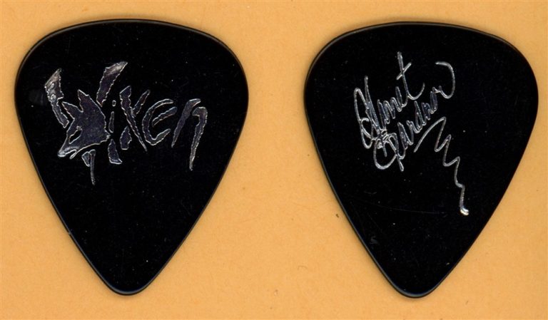 Vixen Janet Gardner Vintage Guitar Pick - 1989 Rev It Up Tour