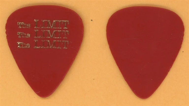 The Limit Vintage Tour Guitar Pick