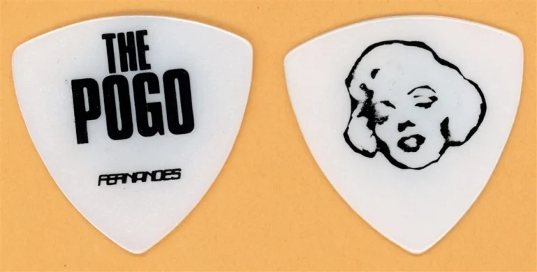 The POGO Vintage Tour Guitar Pick