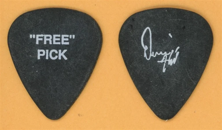 The Poorboys Dennis Hill Vintage Tour Guitar Pick