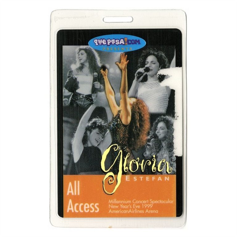 Gloria Estefan Laminated Backstage Pass - 1999 Millennium Tour
