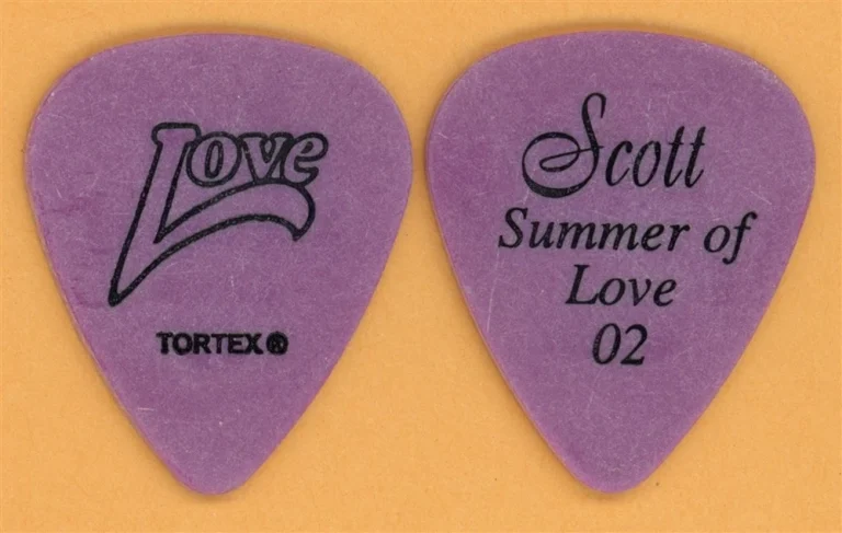 Heart Scott Olson Vintage Guitar Pick - 2002 Summer of Love Tour