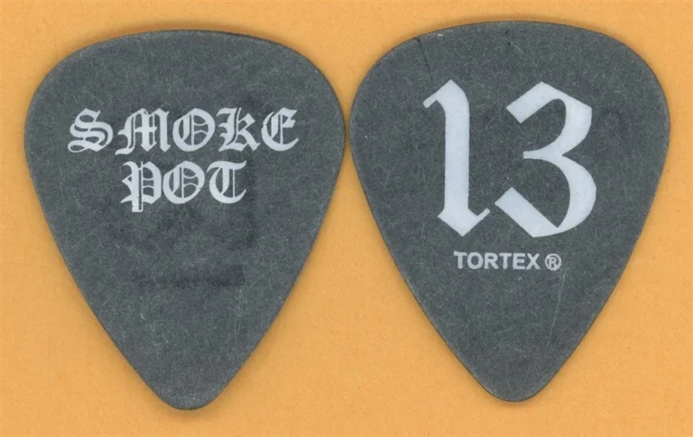 Filter Frank Cavanagh Vintage Guitar Pick - 2002 The Amalgamut Tour