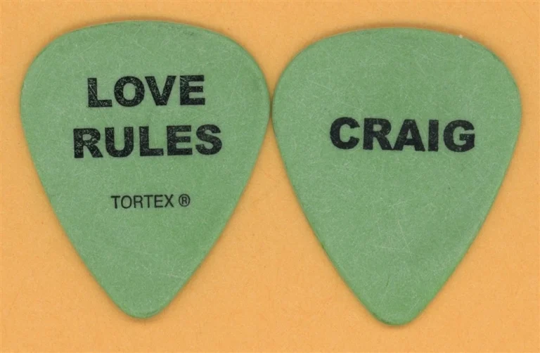 Heart Craig Bartock Vintage Guitar Pick - 2007 Love Rules Tour