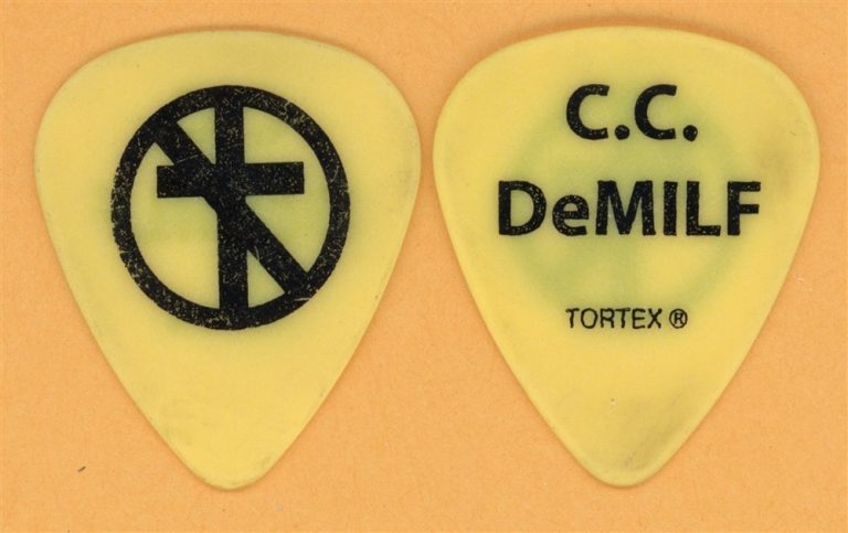 Bad Religion Greg Hetson DeMilf Vintage Guitar Pick - 2009 New Maps of Hell Tour