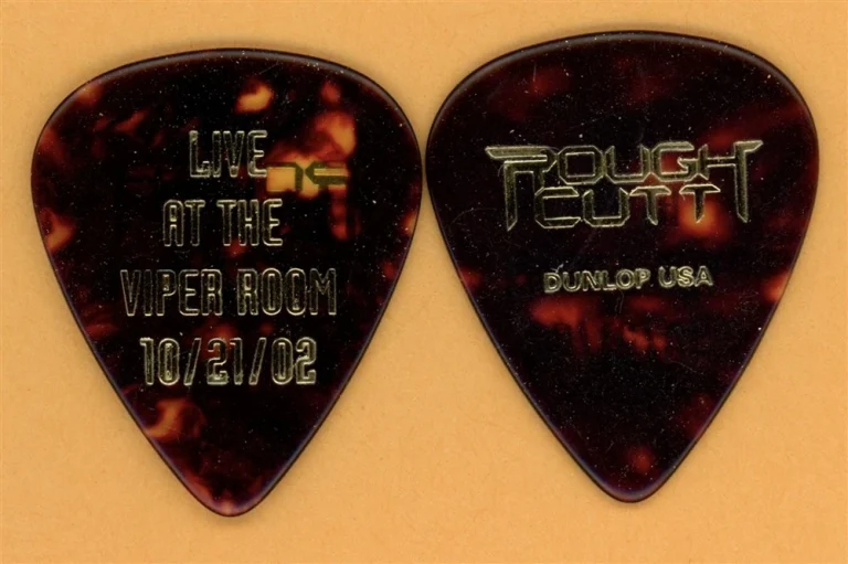 Rough Cutt Amir Derakh Vintage Guitar Pick - 2002 Live at the Viper Room Tour