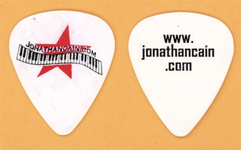 Journey Jonathan Cain White Guitar Pick - 2011 Tour
