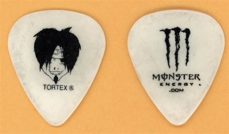 LA Guns Tracii Guns Vintage Tour Guitar Pick