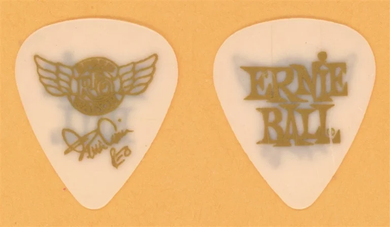 REO Speedwagon Kevin Cronin Vintage Tour Guitar Pick