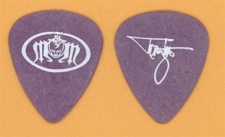 Motley Crue Methods of Mayhem Tommy Lee Vintage Guitar Pick - 1999 Tour
