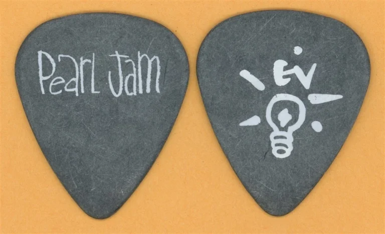 Pearl Jam Eddie Vedder Vintage Guitar Pick - 1996 No Code Tour