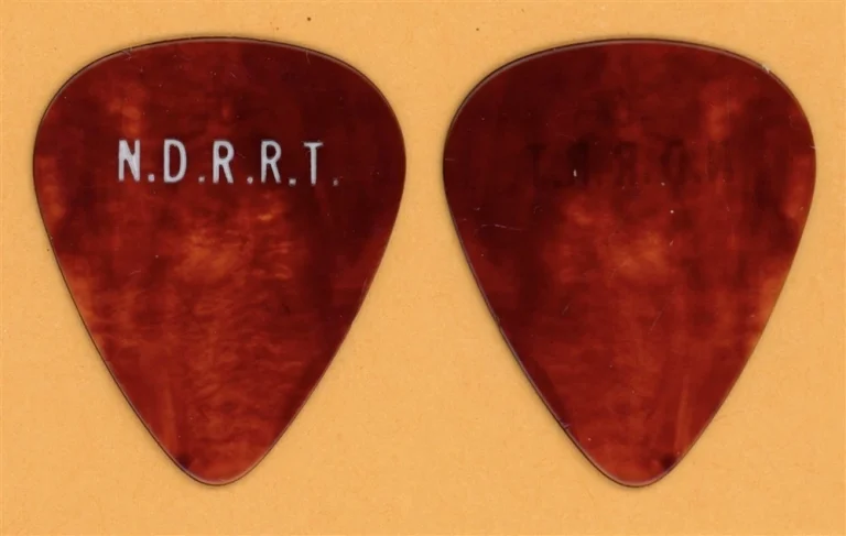 Neil Diamond N.D.R.R.T. Vintage Guitar Pick - 1979 September Morn Tour