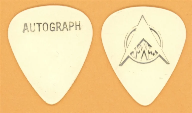 Autograph Steve Lynch Vintage Guitar Pick - 1984 Sign In Please Tour