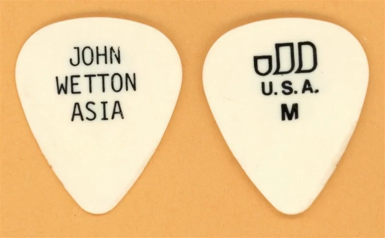 Asia John Wetton Vintage Guitar Pick - 1980 World Tour