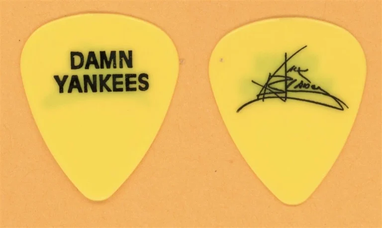 Damn Yankees Jack Blades Night Ranger Vintage Guitar Pick - 1990 US Tour