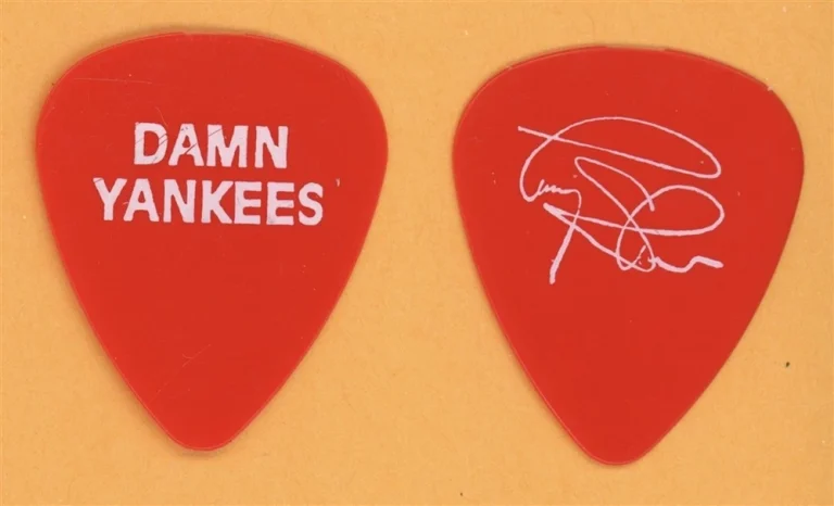 Damn Yankees Tommy Shaw STYX Vintage Guitar Pick - 1990 US Tour - Large Logo