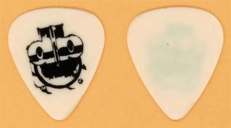 Allman Brothers Dickey Betts Vintage Guitar Pick - 1990 Seven Turns Tour