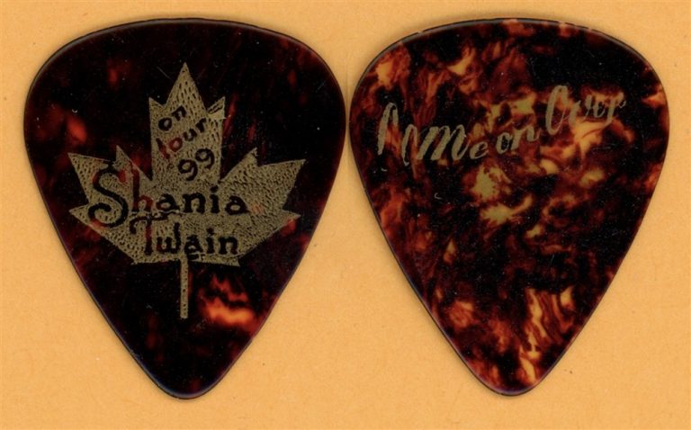 Shania Twain Vintage Guitar Pick - 1999 Come on Over Tour
