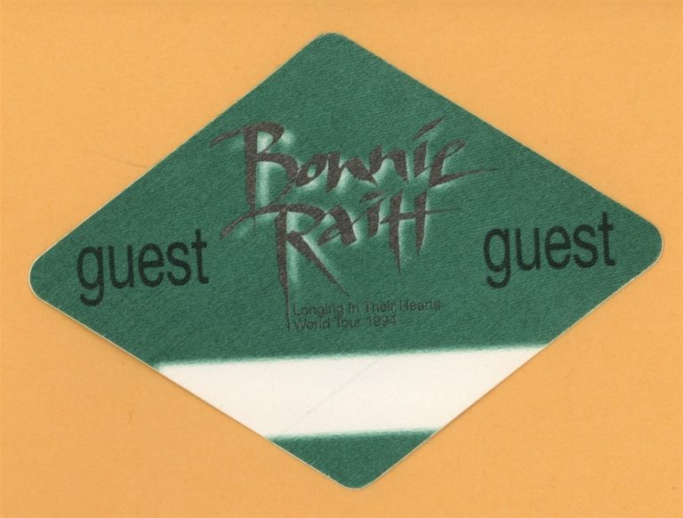 Bonnie Raitt 1994 Longing in Their Hearts Concert Tour GUEST Backstage Pass