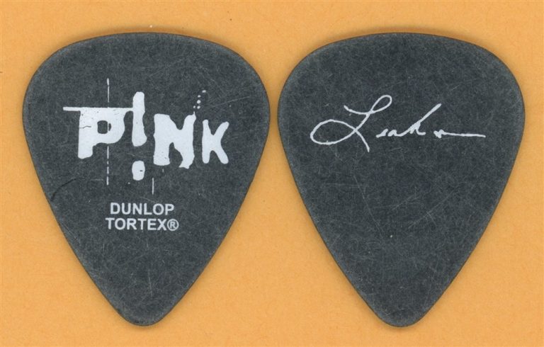 Pink Leah Randi Vintage Guitar Pick - 2004 Try This Tour