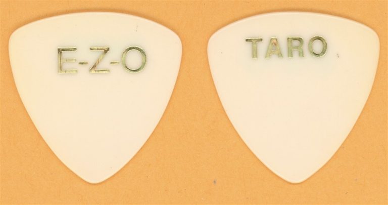 EZO Taro Takahashi Vintage Guitar Pick - 1987 EZO Tour