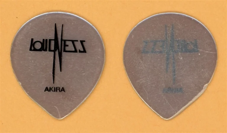 Loudness Akira 1st Custom Vintage Guitar Pick - 1983 Law of Devil's Land Tour