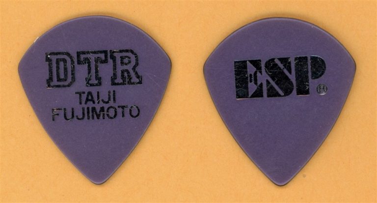 Dirty Trashroad DTR Taiji Vintage Guitar Pick - 1993 US Tour
