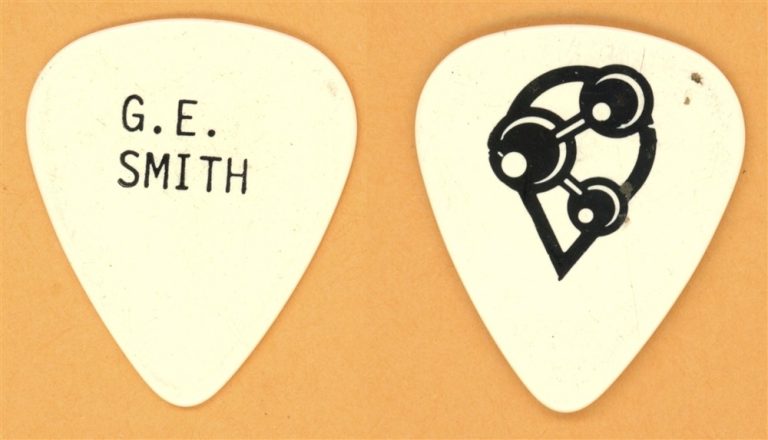 Hall and Oates G.E. Smith 1st Vintage Guitar Pick - 1982 H20 Tour