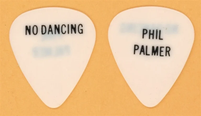 Dire Straits Phil Palmer Vintage Guitar Pick - 1991 On Every Street Tour