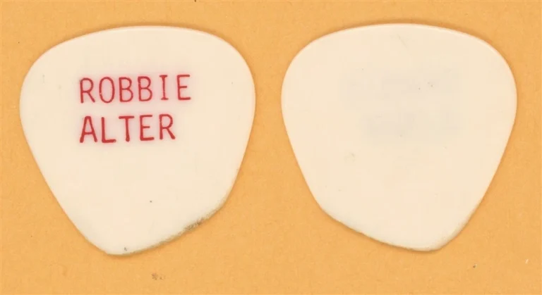 Ian Hunter Robbie Alter Foghat Vintage Guitar Pick - 1989 YUI Orta Tour